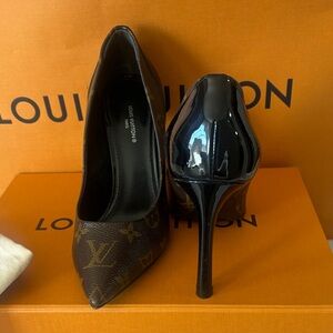 Louis Vuitton Monogram Pointed Toe Pumps with Black Patent Stiletto